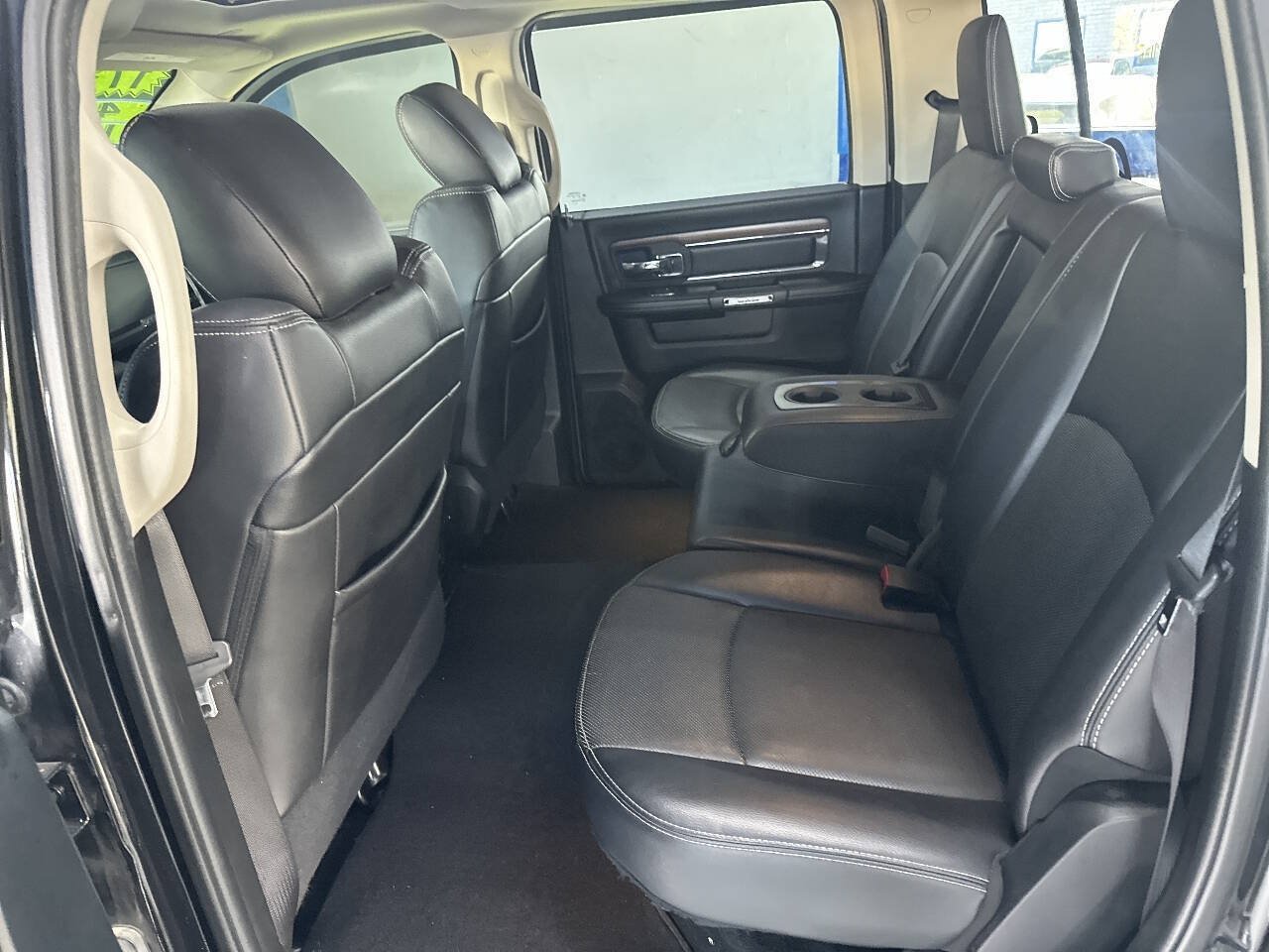 Used 2017 RAM 1500 Laramie AWD/4WD image 17