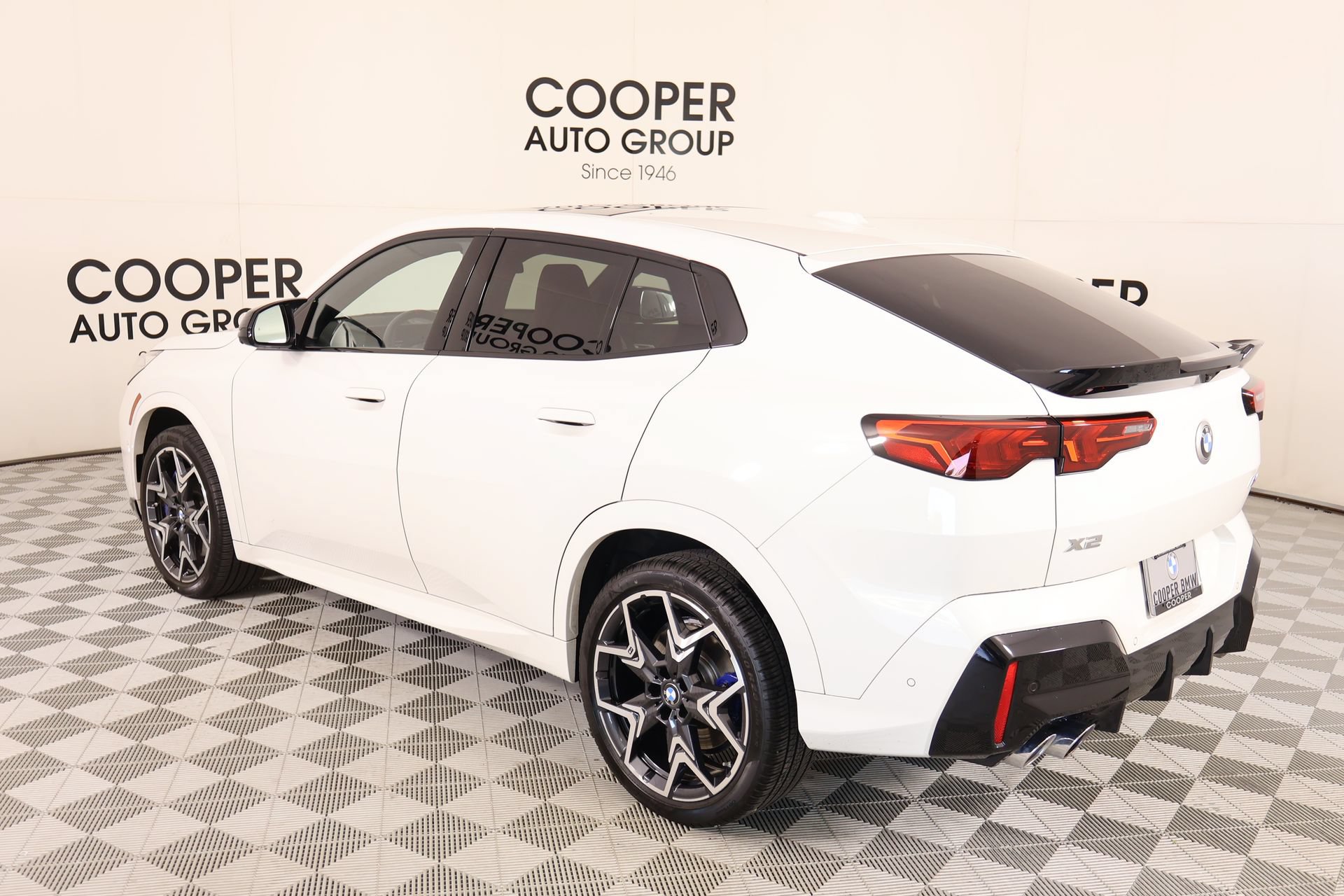 Used 2025 BMW X2 M35i AWD/4WD image 23