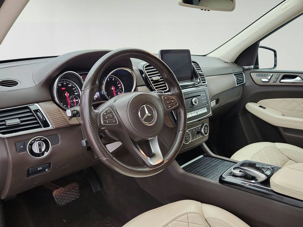 Used 2019 Mercedes-Benz GLS 450 4MATIC image 10