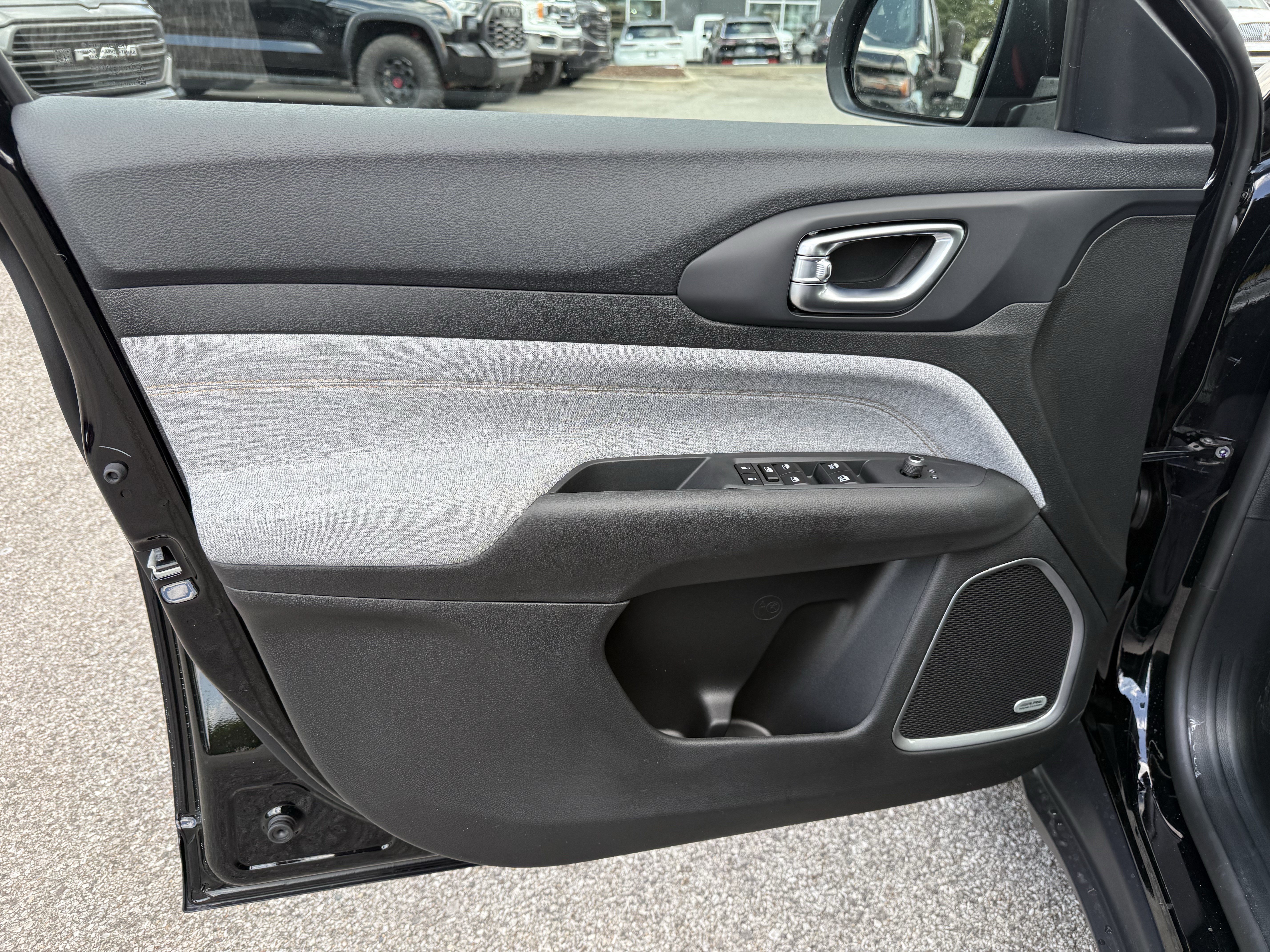 New 2026 Jeep Compass Latitude AWD/4WD image 14