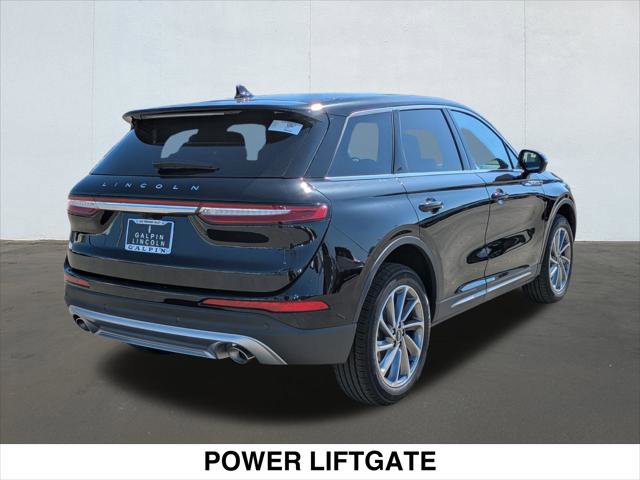 New 2025 Lincoln Corsair Premiere w/ Equipment Group 101A image 2