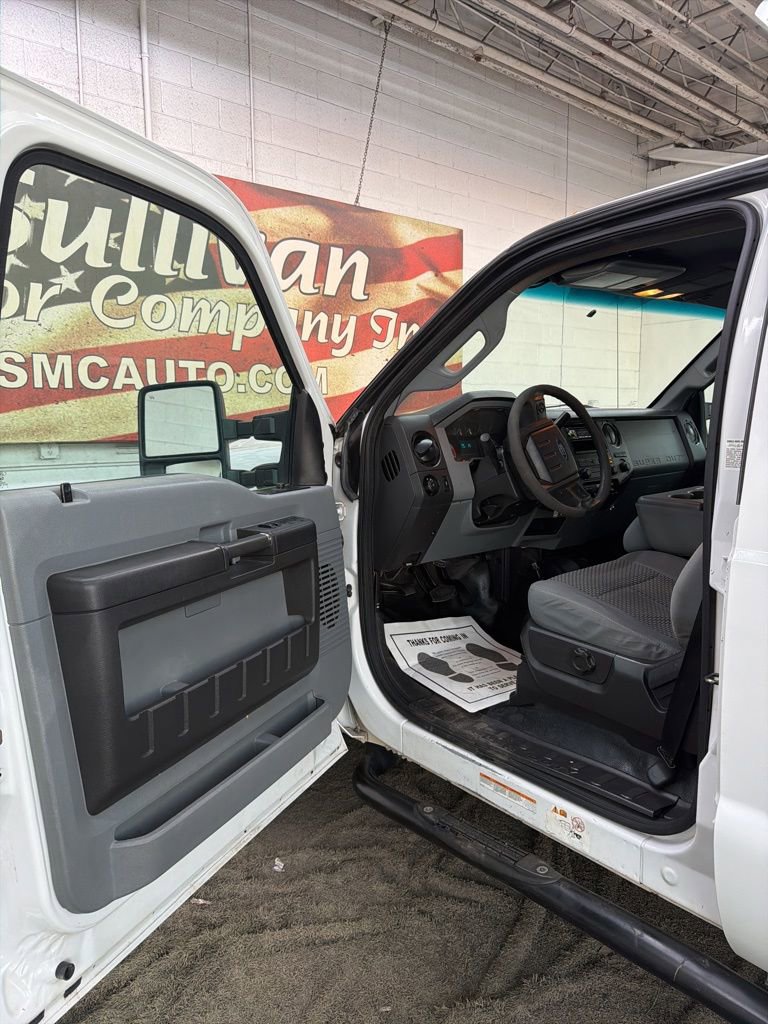 Used 2014 Ford F550 4x4 Crew Cab Super Duty image 19