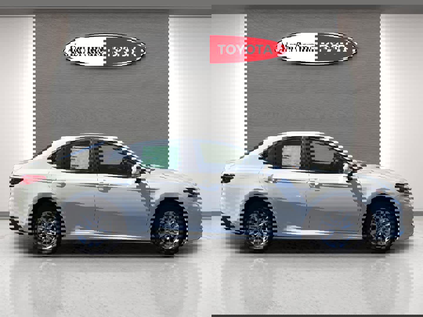 Used 2026 Toyota Camry LE image 5