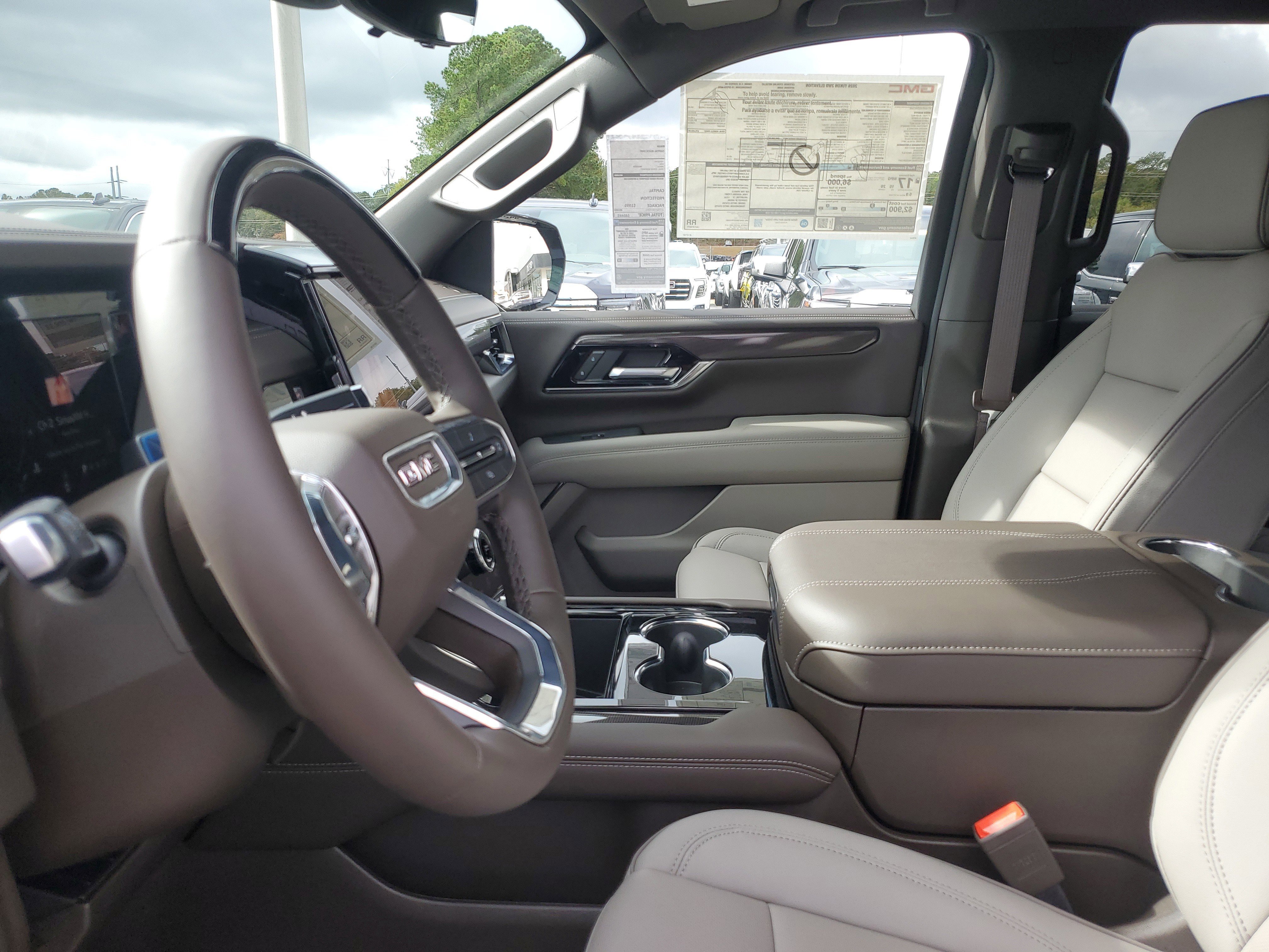 New 2026 GMC Yukon Elevation image 17