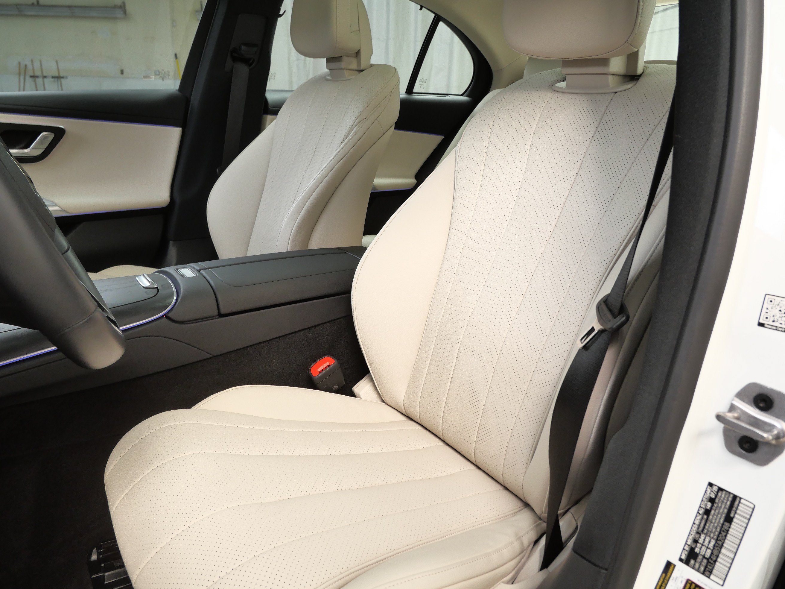 Certified 2026 Mercedes-Benz E 350 4MATIC Sedan image 3
