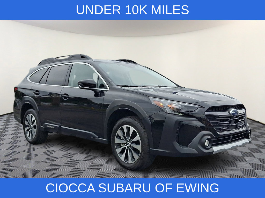 Used 2025 Subaru Outback Limited AWD/4WD image 1