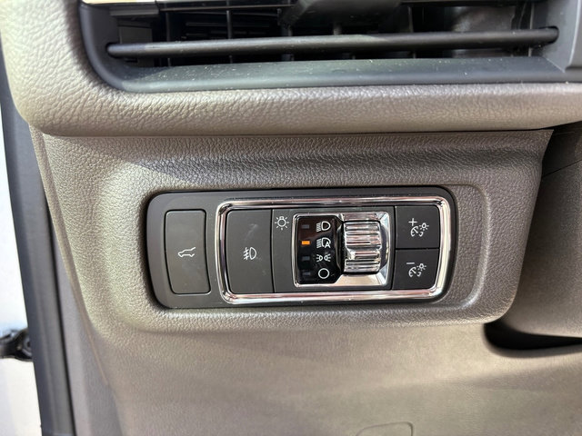 Used 2021 Lincoln Corsair Reserve w/ Elements Package image 26