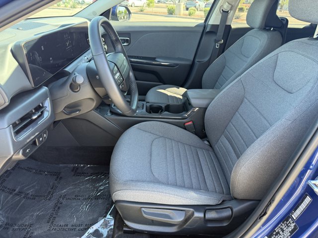 Used 2025 Kia K4 EX image 8