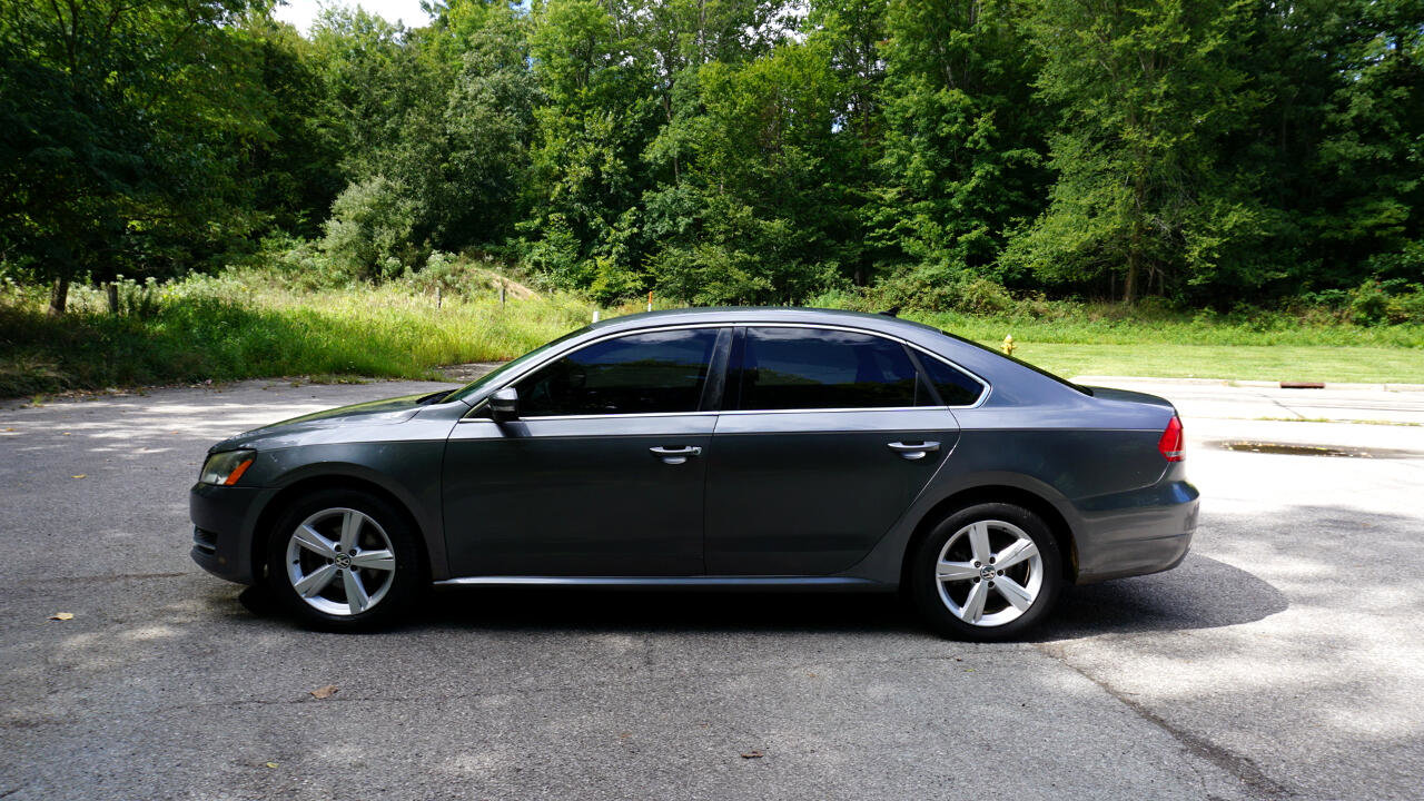 Used 2015 Volkswagen Passat 1.8T SE image 2