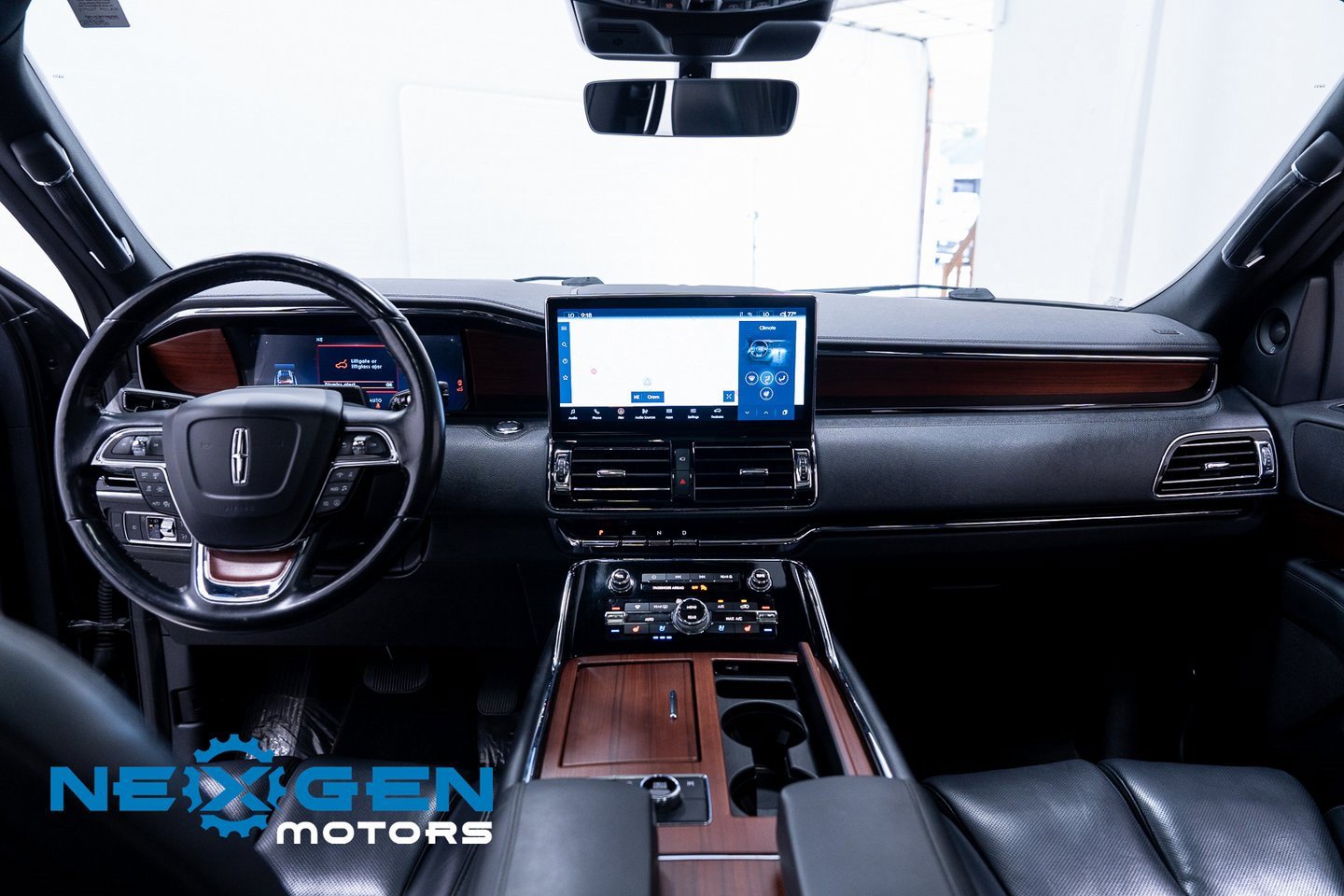 Used 2022 Lincoln Navigator Reserve image 7