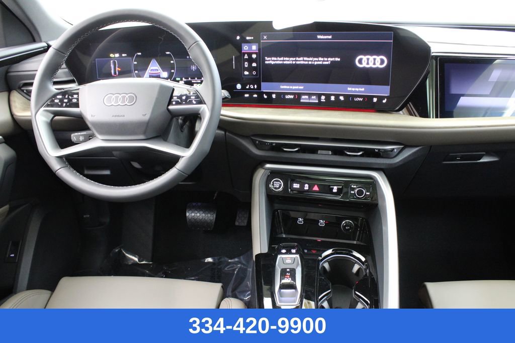 New 2025 Audi Q5 Prestige image 8