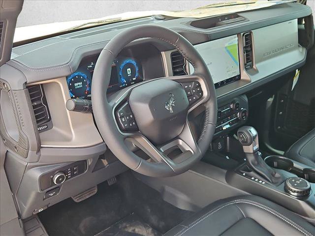 New 2026 Ford Bronco Outer Banks AWD/4WD image 3