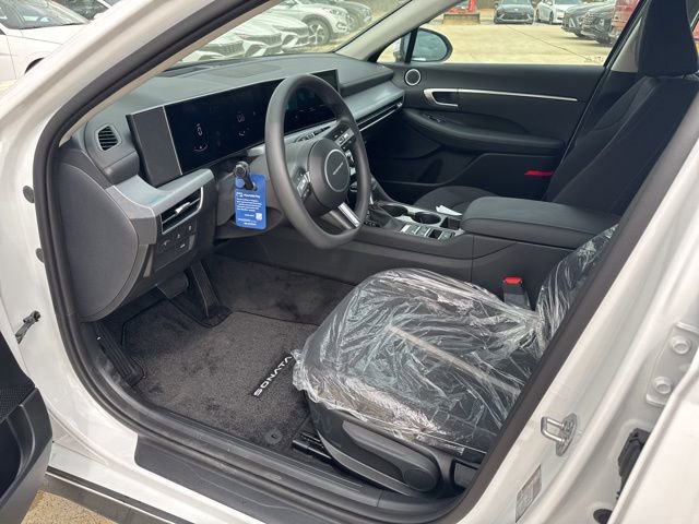 New 2026 Hyundai Sonata SE FWD image 10