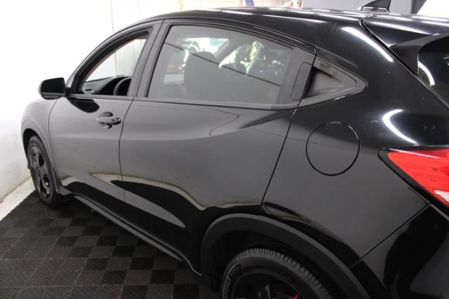 Used 2017 Honda HR-V LX image 9