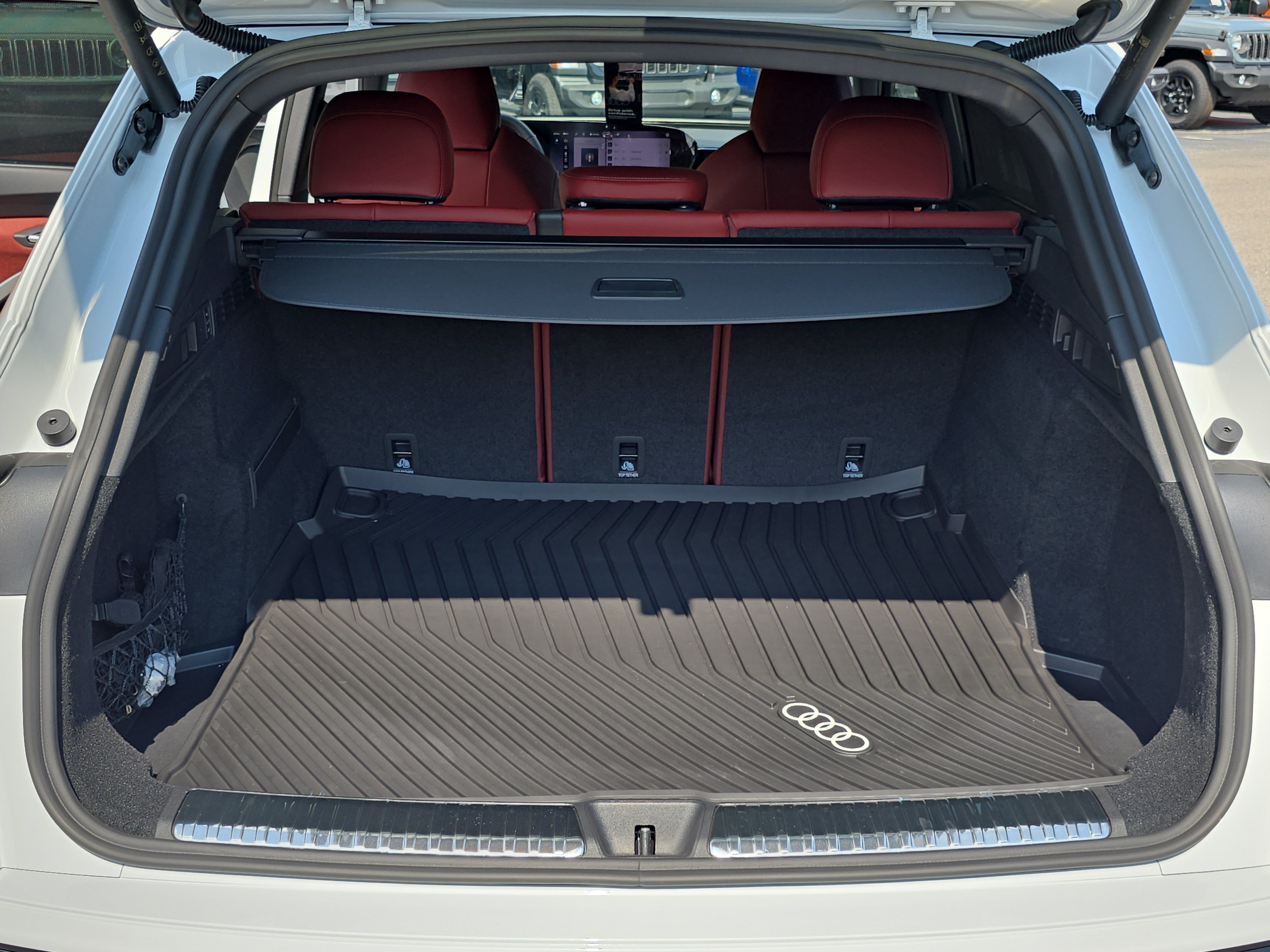 New 2026 Audi SQ5 Prestige AWD/4WD image 12