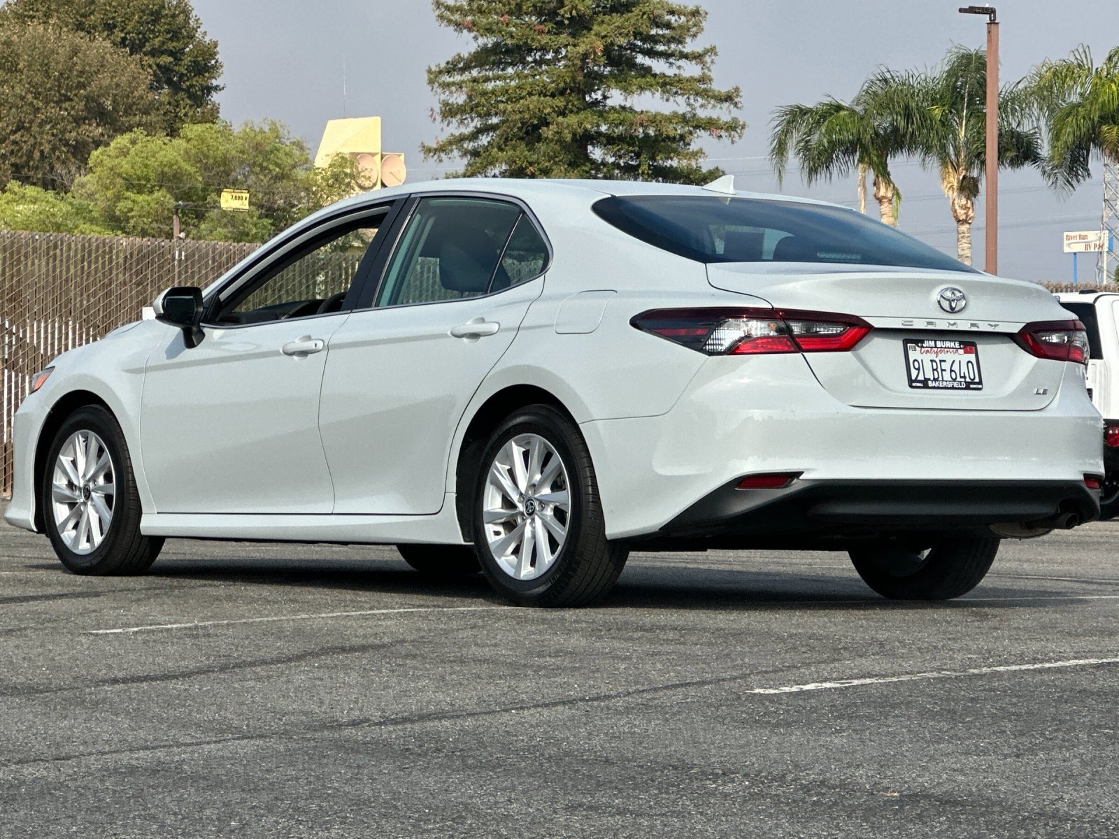 Used 2024 Toyota Camry LE image 6