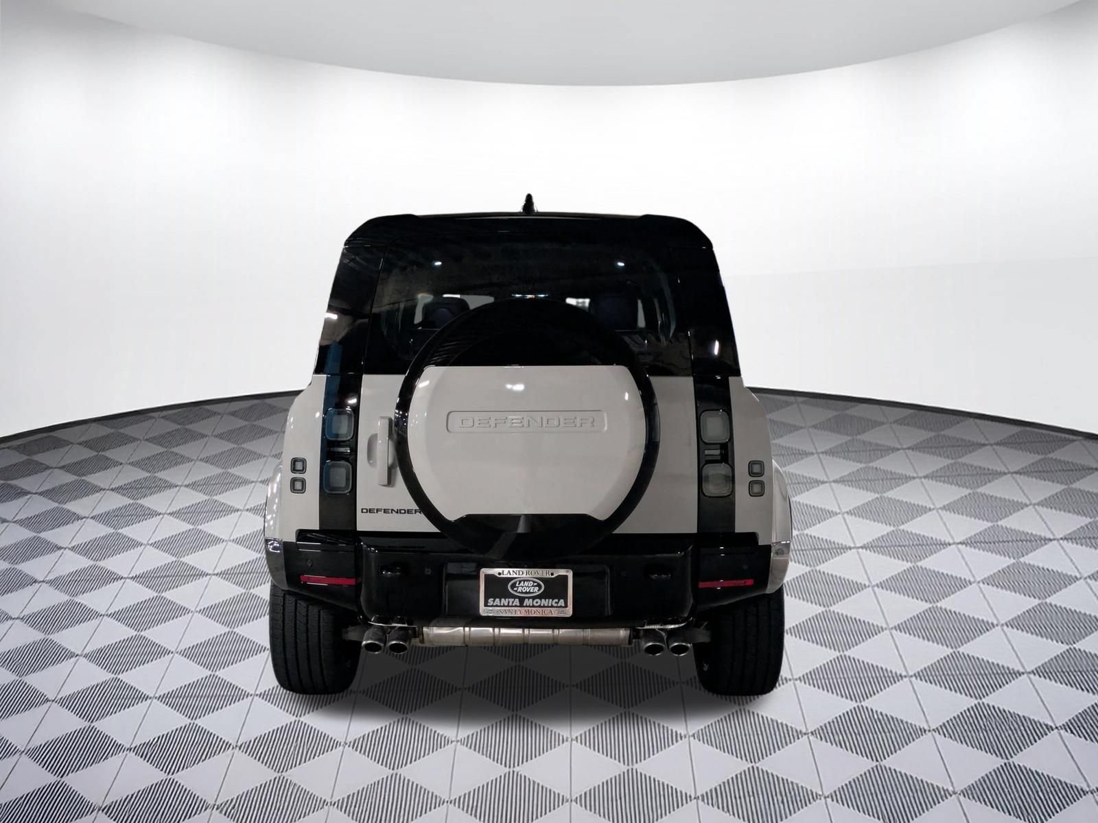 New 2026 Land Rover Defender 110 X-Dynamic SE AWD/4WD image 7