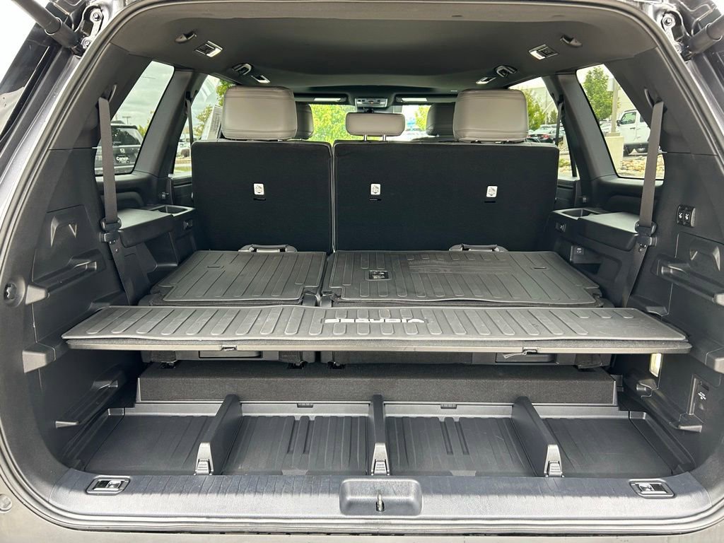 Used 2025 Toyota Sequoia SR5 w/ SR5 Premium Package AWD/4WD image 26