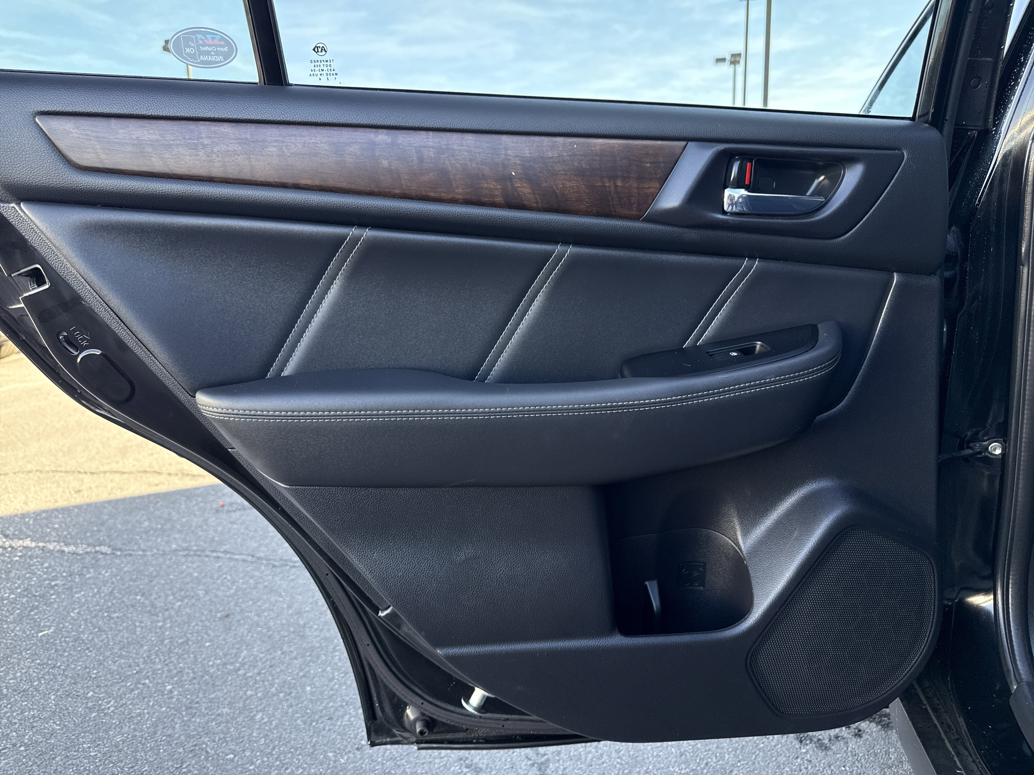 Used 2018 Subaru Outback 3.6R Limited image 27