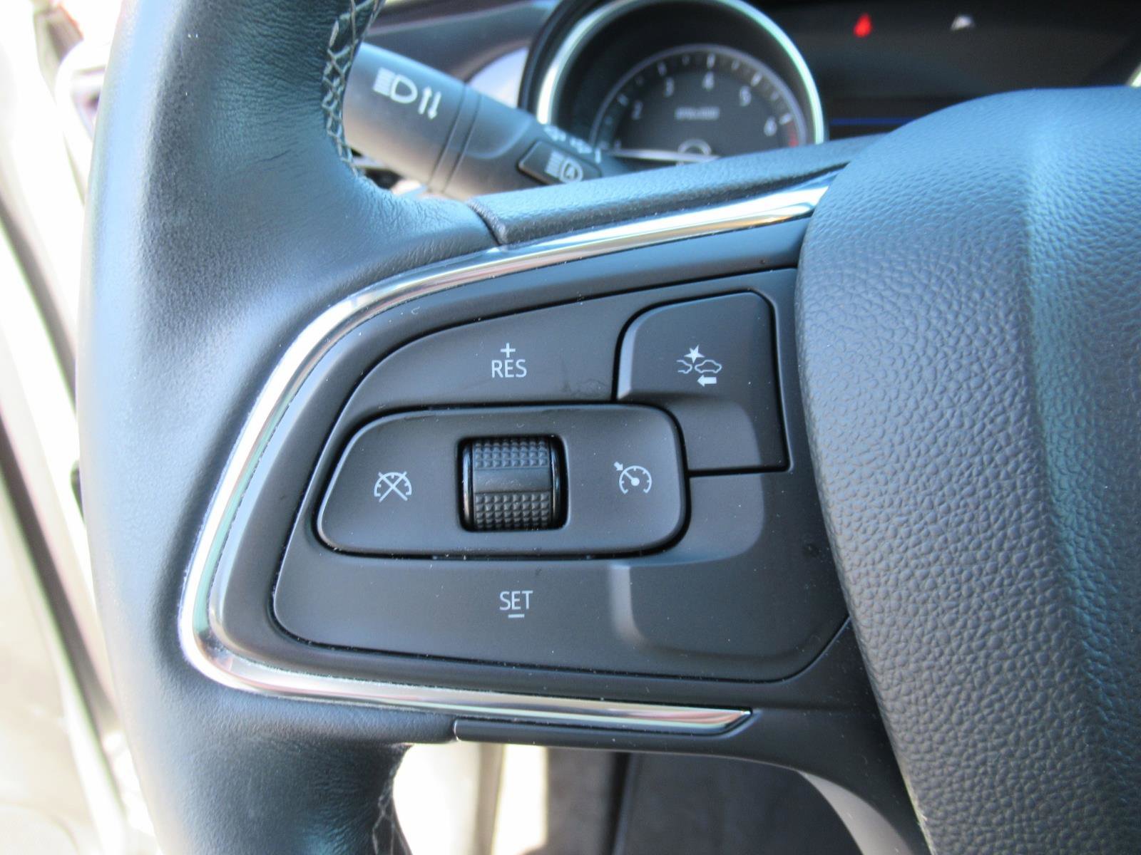 Used 2023 Buick Encore GX Select w/ Safety Package II image 20