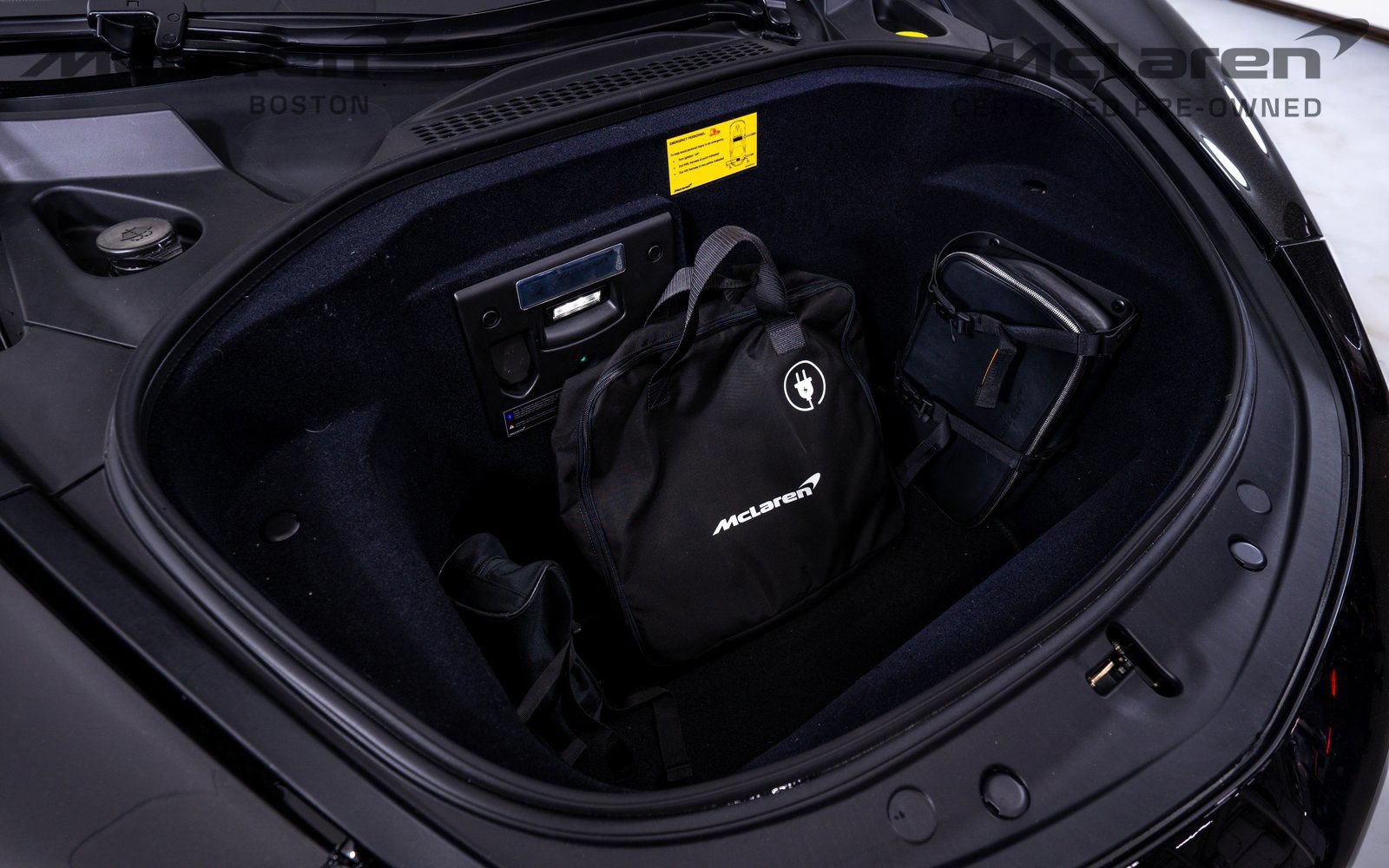 Used 2025 McLaren Artura Spider RWD image 22