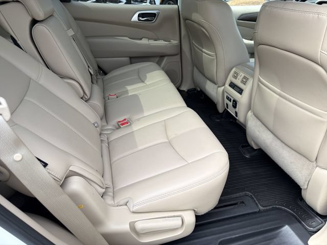 Used 2020 Nissan Pathfinder Platinum AWD/4WD image 15