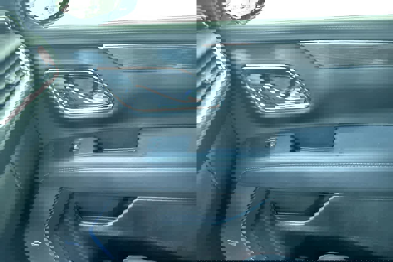 Used 2022 Chevrolet Tahoe LT w/ LT Signature Plus Package image 36