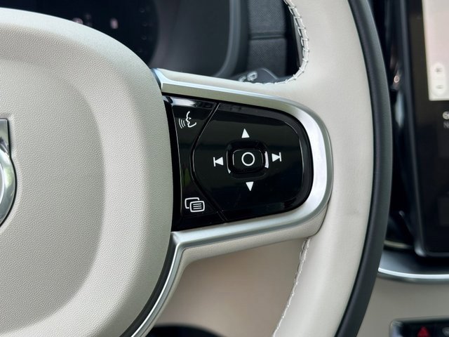 New 2026 Volvo XC90 B6 Ultra image 25