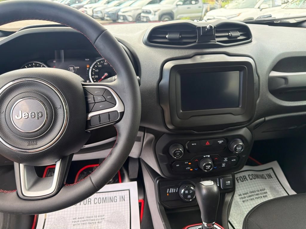 Used 2020 Jeep Renegade Trailhawk AWD/4WD image 25