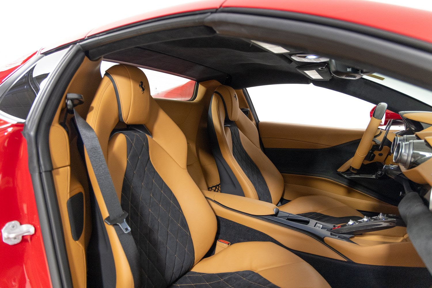 Used 2022 Ferrari 812 GTS RWD image 32