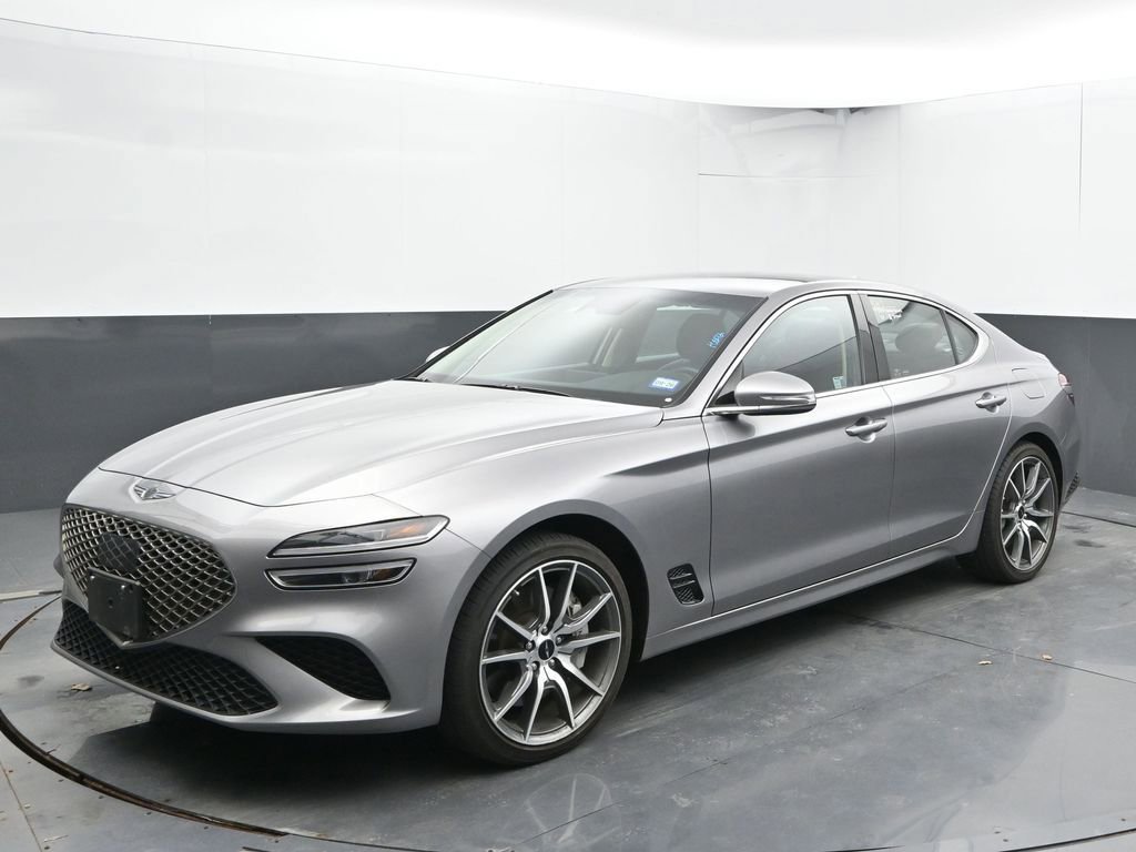 Used 2025 Genesis G70 2.5T image 6