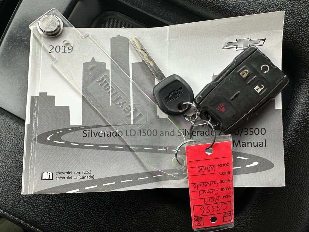 Used 2019 Chevrolet Silverado 1500 LT w/ All Star Edition AWD/4WD image 9