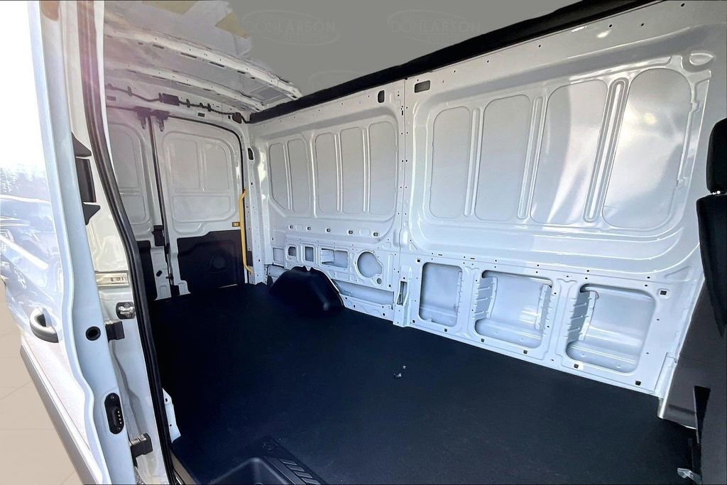 New 2026 Ford Transit 250 148 Medium Roof image 12