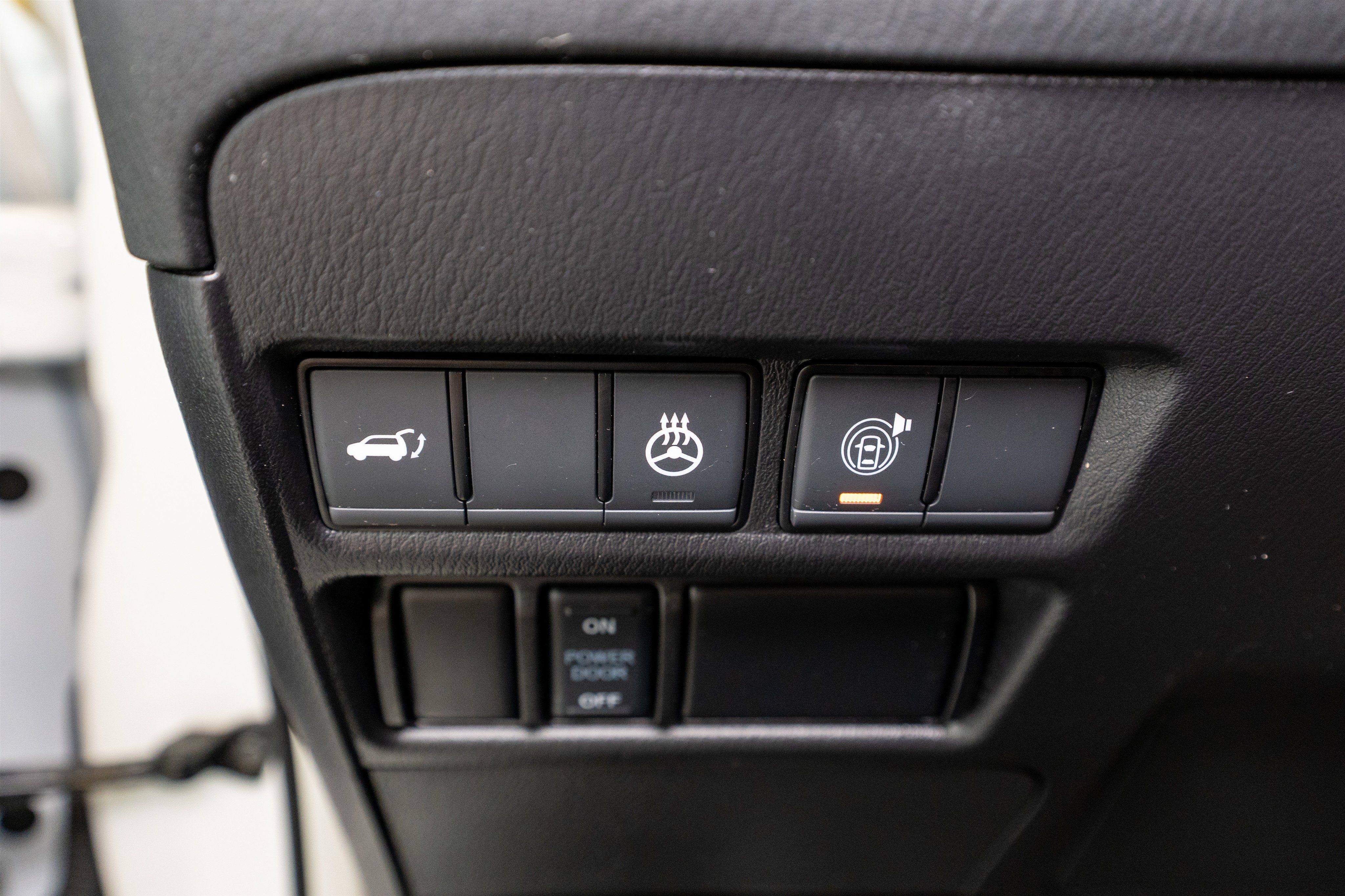 Used 2023 Nissan Armada Platinum w/ Captain's Chairs Package RWD image 33