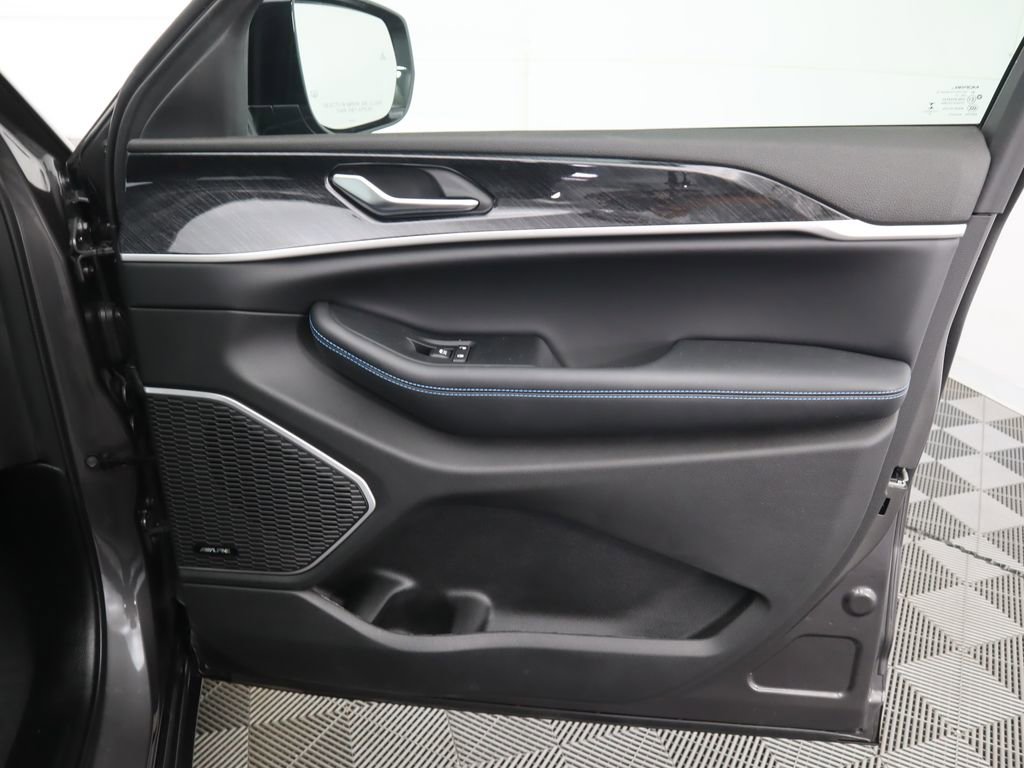 Used 2022 Jeep Grand Cherokee Trailhawk w/ Advanced Protech Group II image 26