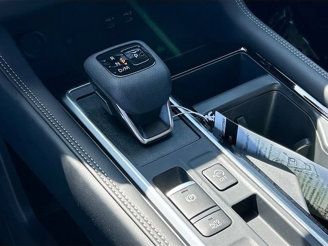 New 2026 Nissan Pathfinder Platinum w/ Accent Package FWD image 12