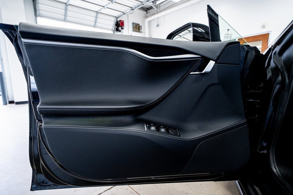 Used 2019 Tesla Model S AWD image 30