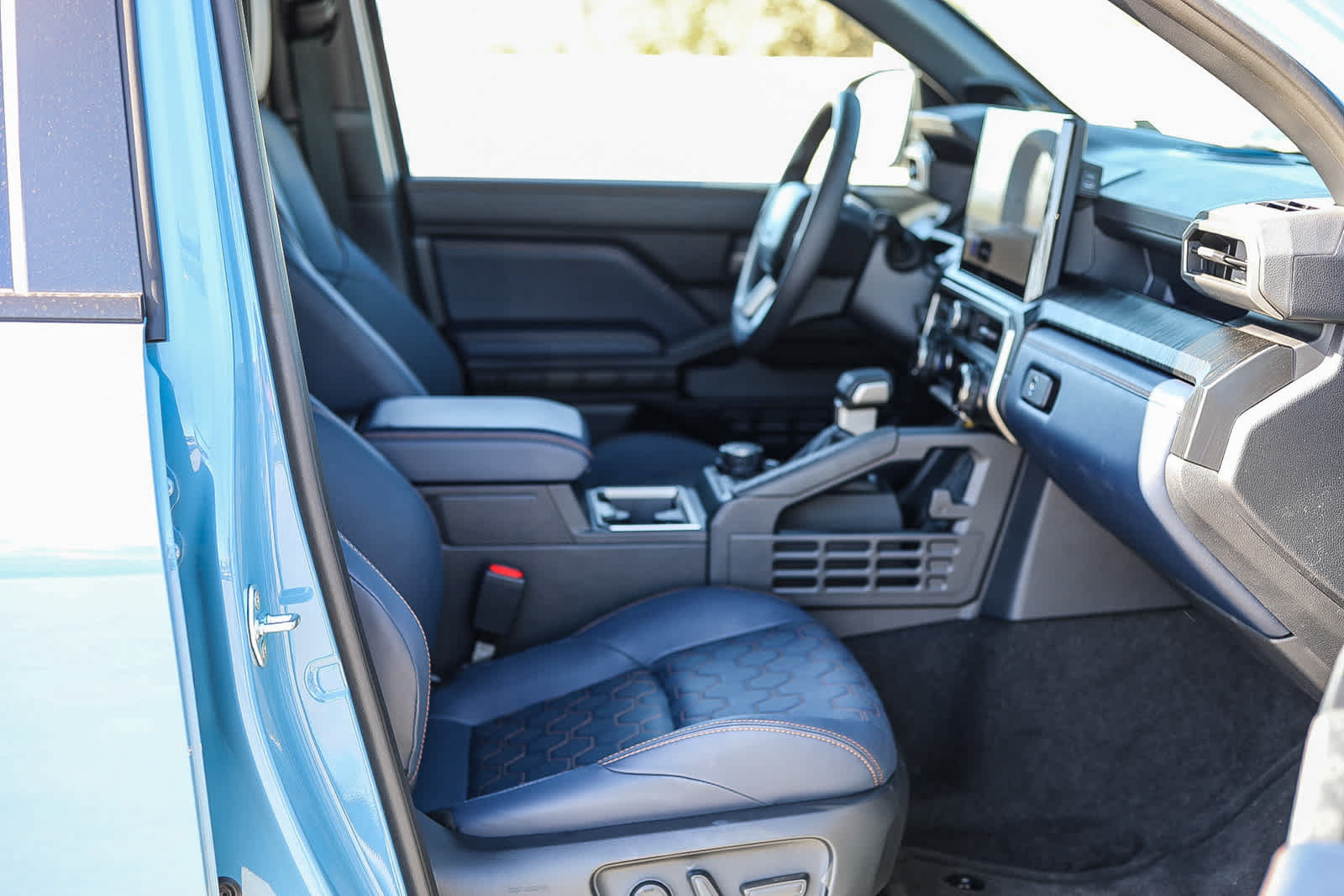New 2026 Toyota 4Runner Platinum AWD/4WD image 18