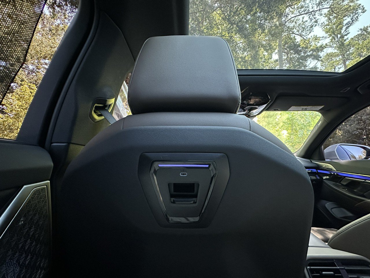 Used 2024 BMW i5 eDrive40i w/ M Sport Package RWD image 18