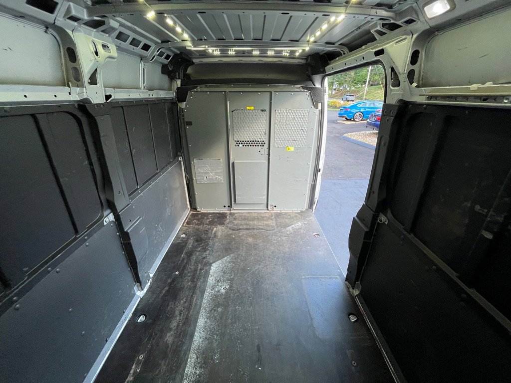 Used 2015 RAM ProMaster 2500 w/ Interior Convenience Group image 10