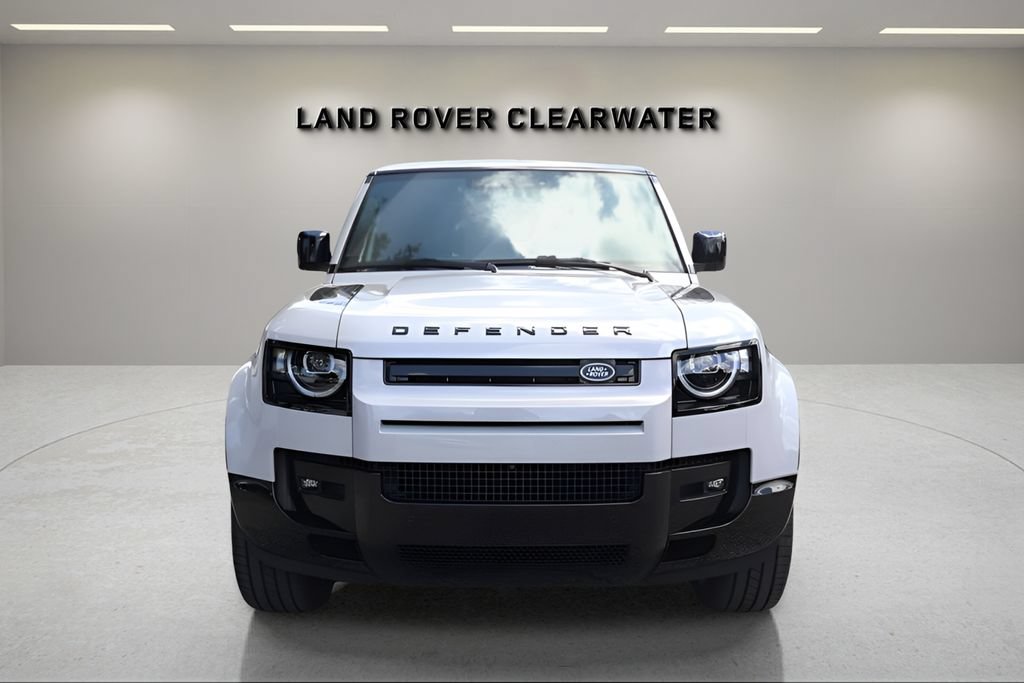 New 2026 Land Rover Defender 130 X-Dynamic SE AWD/4WD image 8