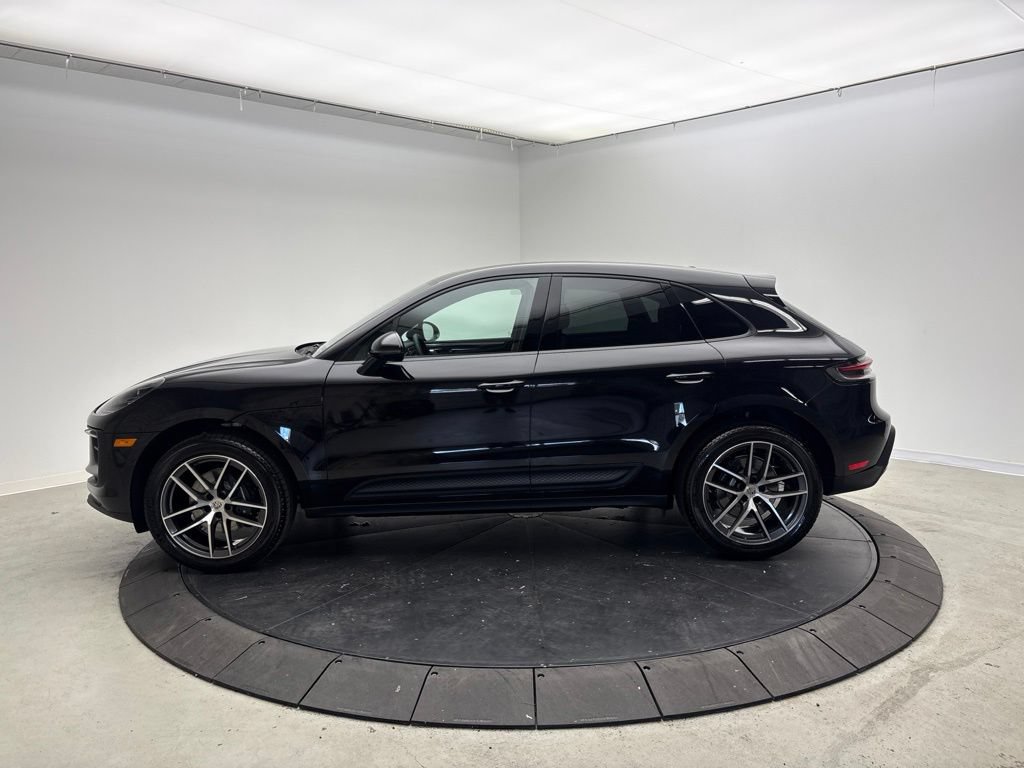 New 2026 Porsche Macan Turbo AWD/4WD image 2