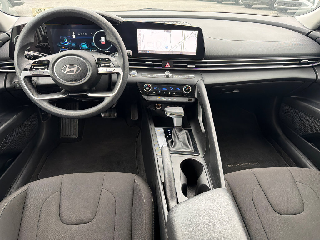 Used 2024 Hyundai Elantra SEL FWD image 22