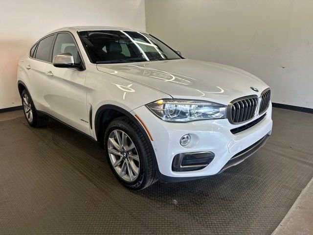 Used 2018 BMW X6 sDrive35i image 1