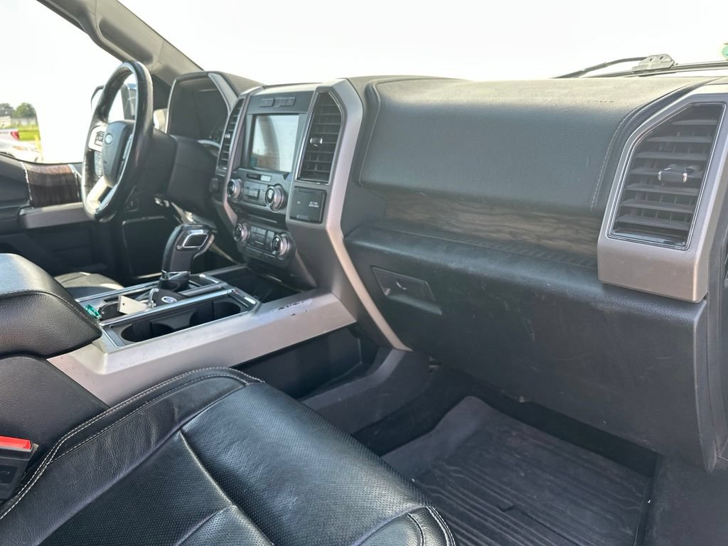 Used 2018 Ford F150 Lariat w/ Equipment Group 502A Luxury AWD/4WD image 27
