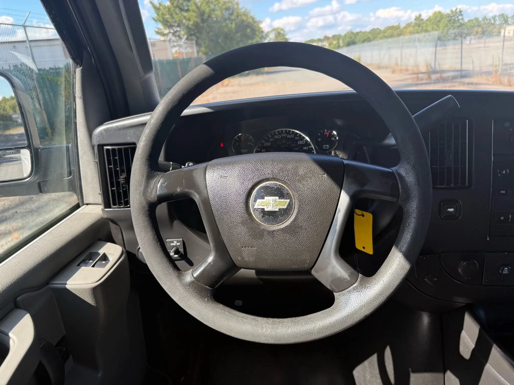 Used 2016 Chevrolet Express 2500 RWD image 25