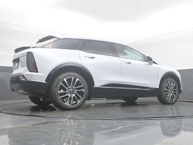 New 2026 Cadillac Optiq Sport 1 w/ LPO, Floor Liner Package AWD/4WD image 52
