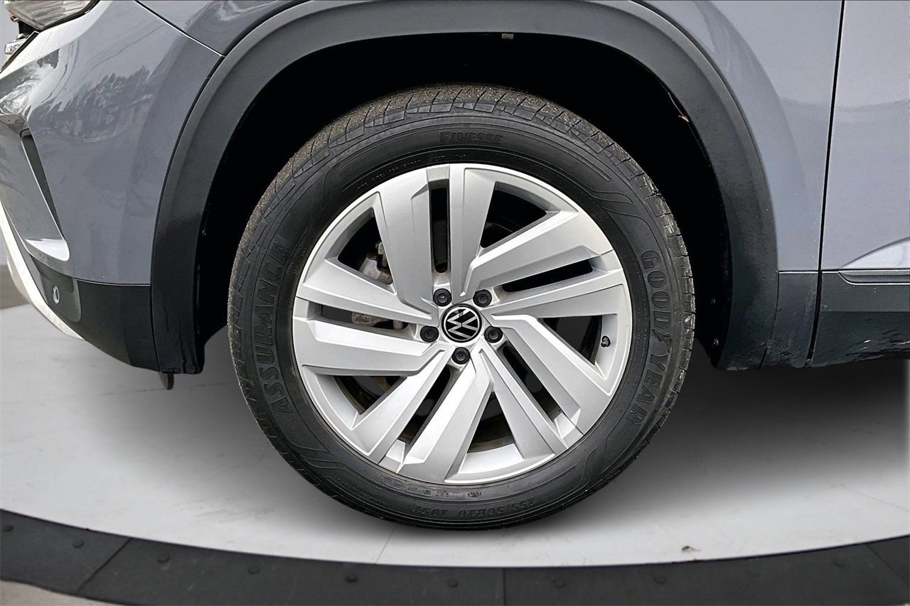 Used 2022 Volkswagen Atlas Cross Sport SE image 33