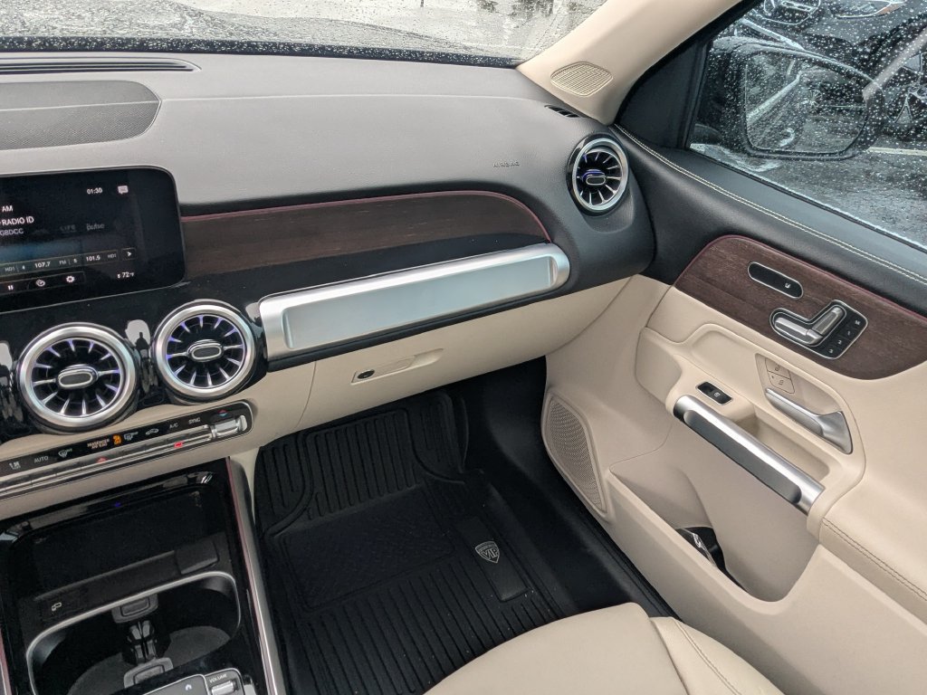 Certified 2023 Mercedes-Benz GLB 250 image 4