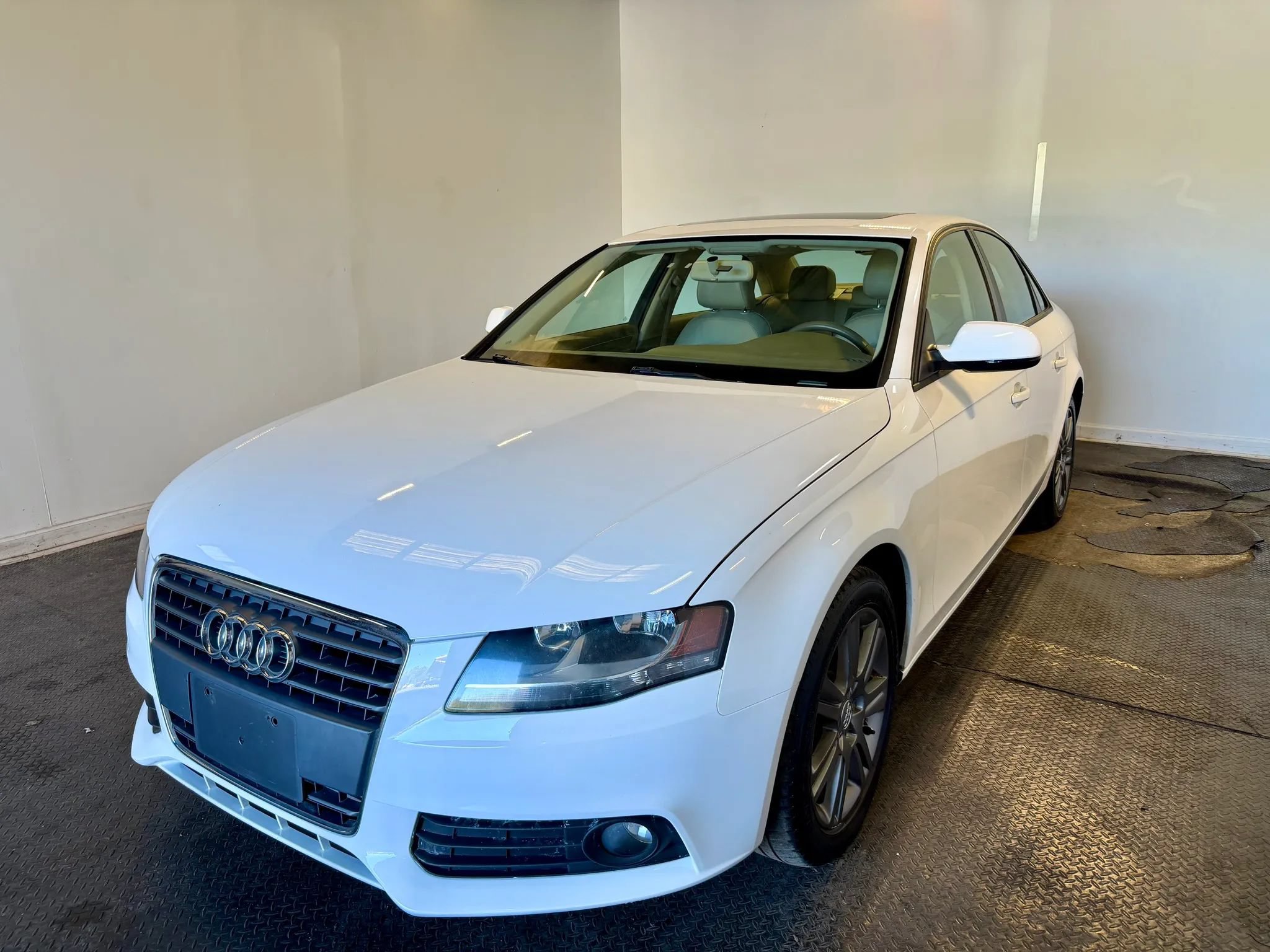 Used 2011 Audi A4 2.0T Premium FWD image 2